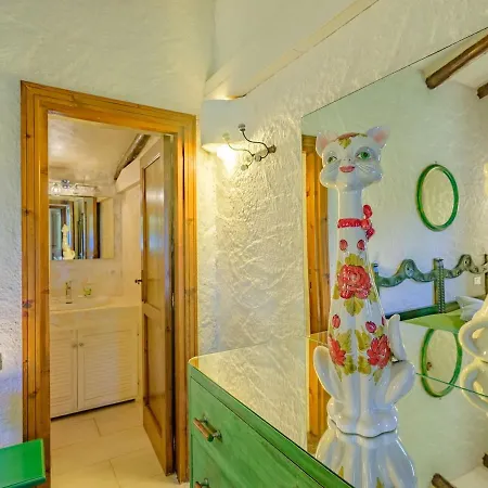 Sardinia Family - Ilda With Direct Access To The Sea